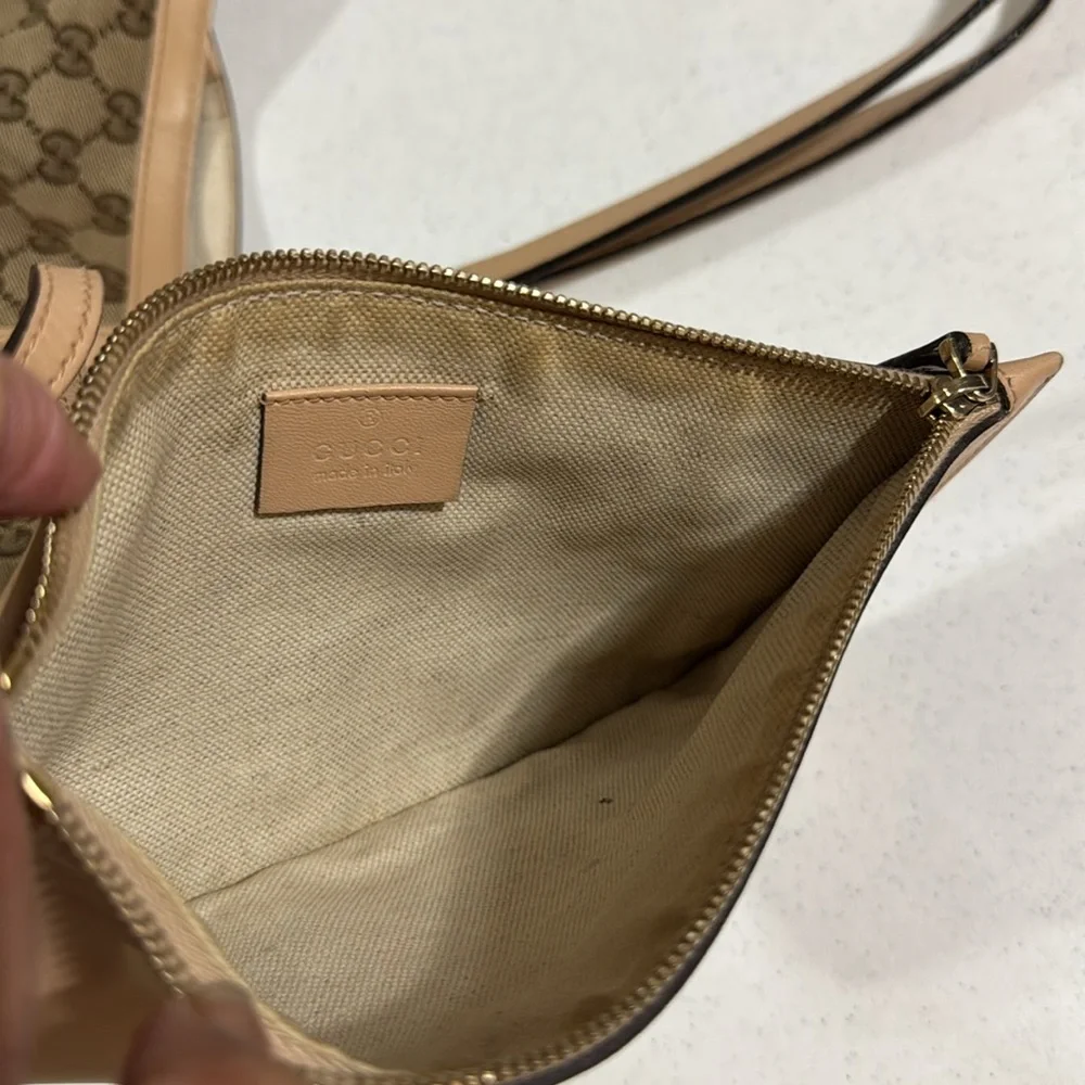 Gucci Beige GG Monogram Large Tote Bag Authentic - Picture 6 of 16